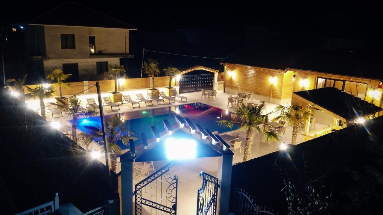 Bujtina Siar Hotel Pogradec Exterior photo