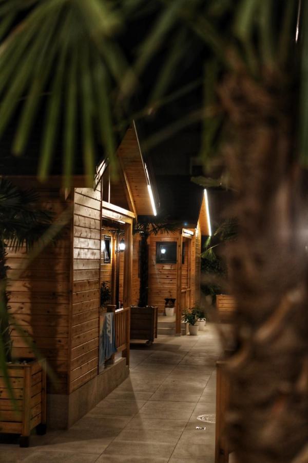Bujtina Siar Hotel Pogradec Exterior photo